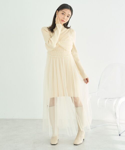 earth music&ecology(アースミュージックアンドエコロジー)の「ねじりチュールキャミワンピース(ワンピース・レディース・ブラック/グレイッシュベージュ/ホワイト・FREE)」の5枚目の写真