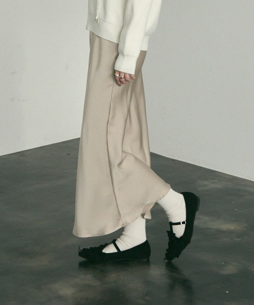Lutim by u(ルチバイユー)の「Pointed Toe Ribbon Flat Pumps / ポインテッドトゥリボンフラットパンプス(パンプス・レディース・ブラック/ブラウン・37/39)」の18枚目の写真
