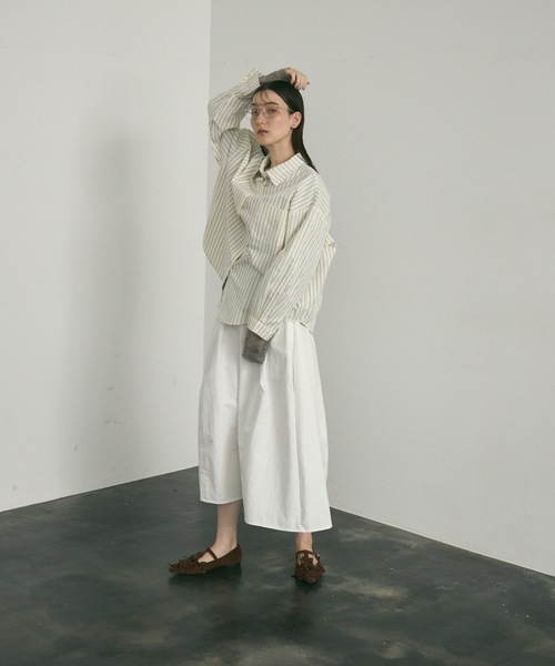 Lutim by u(ルチバイユー)の「Pointed Toe Ribbon Flat Pumps / ポインテッドトゥリボンフラットパンプス(パンプス・レディース・ブラック/ブラウン・37/39)」の19枚目の写真