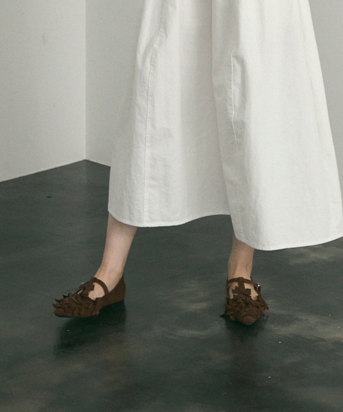Lutim by u(ルチバイユー)の「Pointed Toe Ribbon Flat Pumps / ポインテッドトゥリボンフラットパンプス(パンプス・レディース・ブラック/ブラウン・37/39)」の20枚目の写真