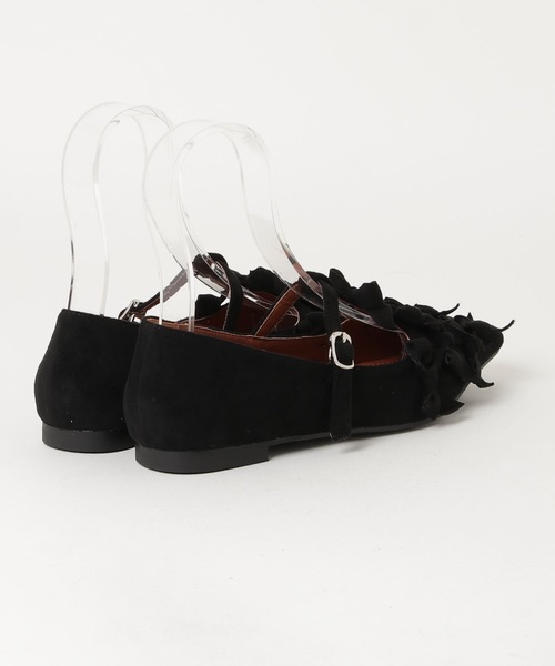 Lutim by u(ルチバイユー)の「Pointed Toe Ribbon Flat Pumps / ポインテッドトゥリボンフラットパンプス(パンプス・レディース・ブラック/ブラウン・37/39)」の6枚目の写真