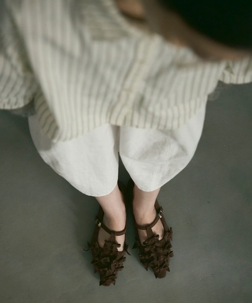 Lutim by u(ルチバイユー)の「Pointed Toe Ribbon Flat Pumps / ポインテッドトゥリボンフラットパンプス(パンプス・レディース・ブラック/ブラウン・37/39)」の4枚目の写真