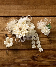 SOUBIEN（ソウビエン）の「つまみ細工　flower髪飾り3点セット（和装小物・キッズ）」