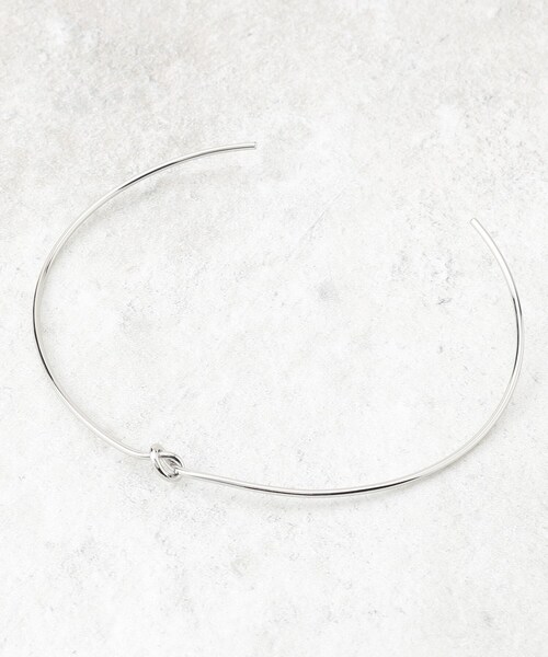 OPAQUE.CLIP(オペークドットクリップ)の「ねじりメタルチョーカー(ネックレス・レディース・ゴールド/シルバー・00)」の1枚目の写真