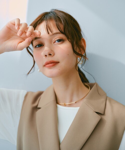 OPAQUE.CLIP(オペークドットクリップ)の「ねじりメタルチョーカー(ネックレス・レディース・ゴールド/シルバー・00)」の3枚目の写真