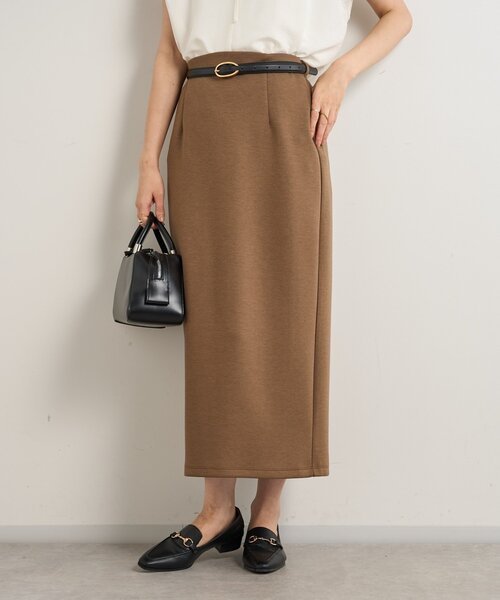 un dix cors（アンディコール）の「《Iラインの美シルエット》バックスリットダンボールナロースカート（スカート・レディース・モカ/ブラック/グレイッシュベージュ・FREE/S）」の9枚目の写真
