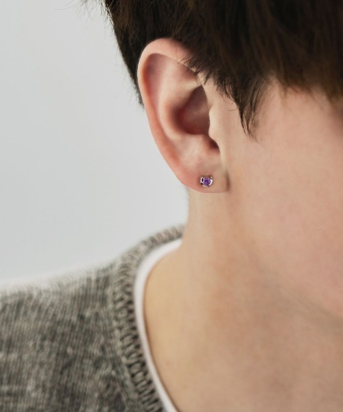 4℃ HOMME+(ヨンドシーオムプラス)の「【2月誕生石】シルバー アメシスト ピアス/片耳用(ピアス(片耳用)・メンズ・シルバー・FREE)」の3枚目の写真