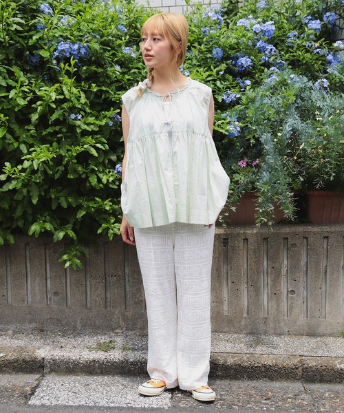 BEAMS BOY（ビームスボーイ）の「コットン ギャザー ノースリーブ シャツ（シャツ/ブラウス・レディース・オフホワイト/ブラック/ミント・ONE SIZE）」の7枚目の写真