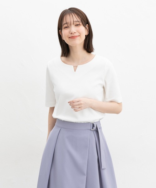 Honeys(ハニーズ)の「【UVカット】メタルパーツ付トップス(Tシャツ/カットソー・レディース・ホワイト/ライトグレー/ラベンダー/ブラック・L/LL/M/S)」の10枚目の写真