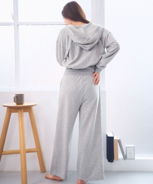 セール】【セットアップ/ワンマイルウェア】クロップド丈パーカー