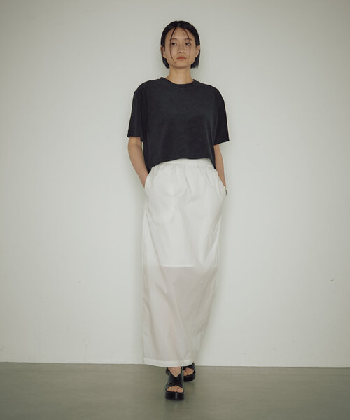 earthy(アーシー)の「シアーナイロンタイトスカート(スカート・レディース・ブラック/ホワイト・SMALL/MEDIUM)」の9枚目の写真
