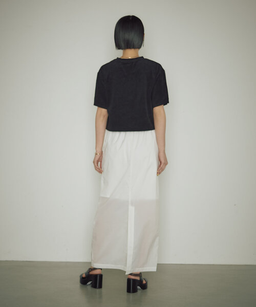 earthy(アーシー)の「シアーナイロンタイトスカート(スカート・レディース・ブラック/ホワイト・SMALL/MEDIUM)」の12枚目の写真