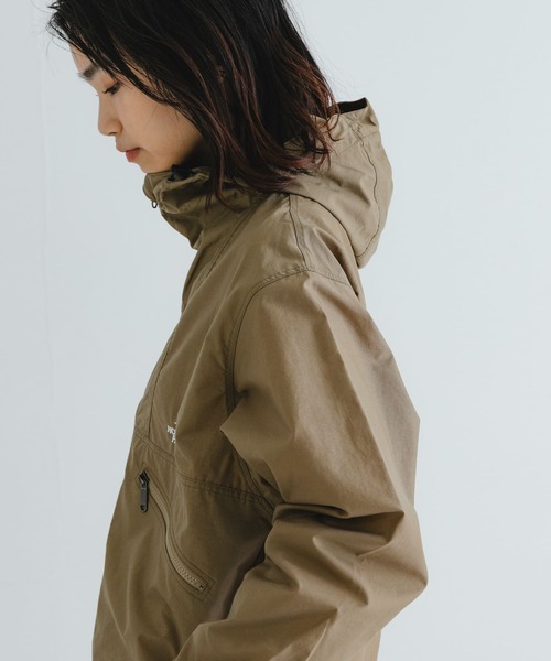 THE NORTH FACE(ザノースフェイス)の「THE NORTH FACE Short Compact Jacket(ナイロンジャケット・レディース・カーキ/ブラック/オフホワイト・MEDIUM)」の17枚目の写真