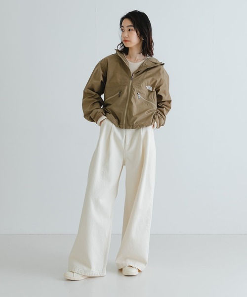 THE NORTH FACE(ザノースフェイス)の「THE NORTH FACE Short Compact Jacket(ナイロンジャケット・レディース・カーキ/ブラック/オフホワイト・MEDIUM)」の20枚目の写真