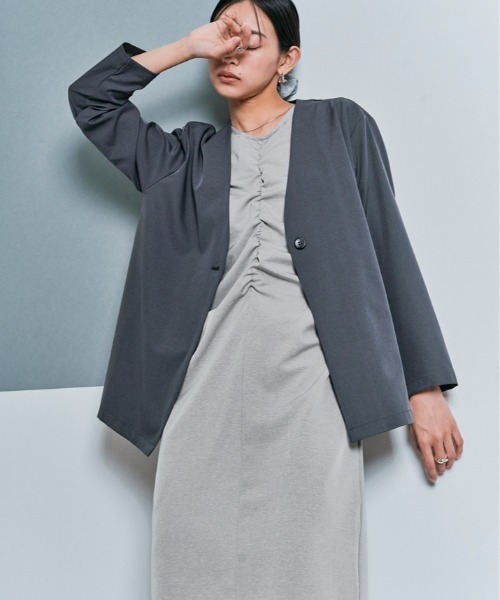 W:Huku(フーク)の「【冷涼 軽量 ストレッチ】シャーリング ロング ワンピース / ノースリーブ フレンチスリーブ 袖なし(ワンピース・レディース・サンドベージュ/チャコール/ブラック/オフホワイト・M/L)」の13枚目の写真