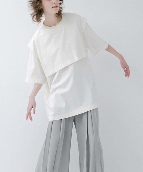 LAATO（ラート）の「layered big tee（Tシャツ/カットソー・レディース・オフホワイト/ブラウン/ダークグレー/ブラック/キャメル・FREE）」の9枚目の写真