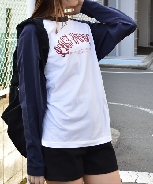 MODISH GAZE(モディシュガゼ)の「【MODISH GAZE】LAST DANCE ラグランロンT(Tシャツ/カットソー・レディース・ネイビー/ブラック・LARGE/MEDIUM)」の1枚目の写真