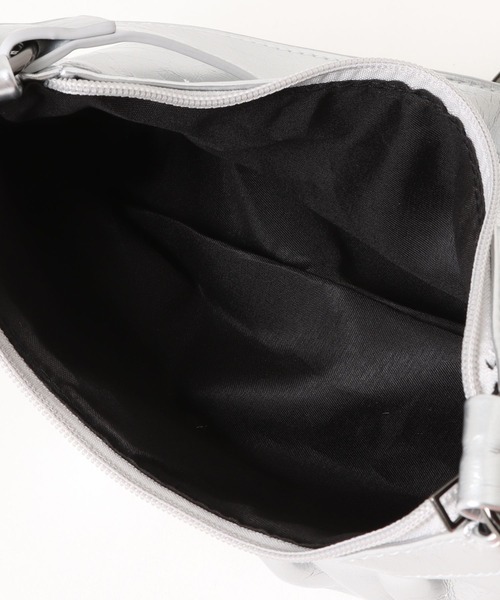 apres jour mignon（アプレジュールミニョン）の「【apresjour mignon×ARIAZ】ギャザーベルトバッグ（ハンドバッグ・レディース・レッド/ダークブラウン/シルバー/ブラック・ONESIZE）」の11枚目の写真