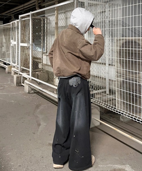 MandO（Auntie Rosa）（エムオー）の「【MandO】ドッグロゴウォッシュペイントバギーパンツ（その他パンツ・メンズ・ブラック/カーキ/ブラウン・SMALL/MEDIUM/LARGE）」の2枚目の写真