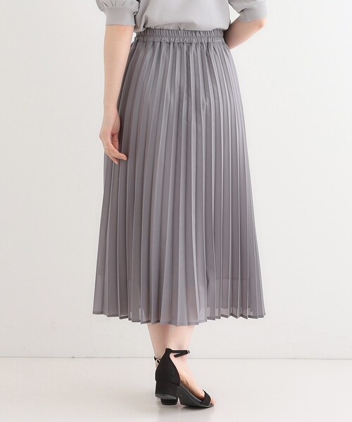 Cutie Blonde(キューティーブロンド)の「【S-LL】カジュアルにもきれいめにも 光沢シフォン プリーツスカート(スカート・レディース・チャコールグレー/ブラック/ベージュ・04/02/01/03)」の5枚目の写真