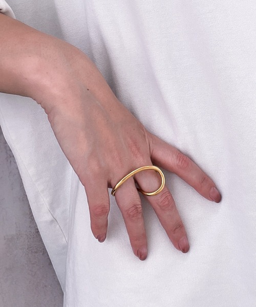 ankh+(アンクプラス)の「着けっぱなしOK!金属アレルギー対応【ステンレス】ダブルフィンガーリング(リング・レディース・シルバー系1/ゴールド系1/ゴールド系2・FREE)」の6枚目の写真