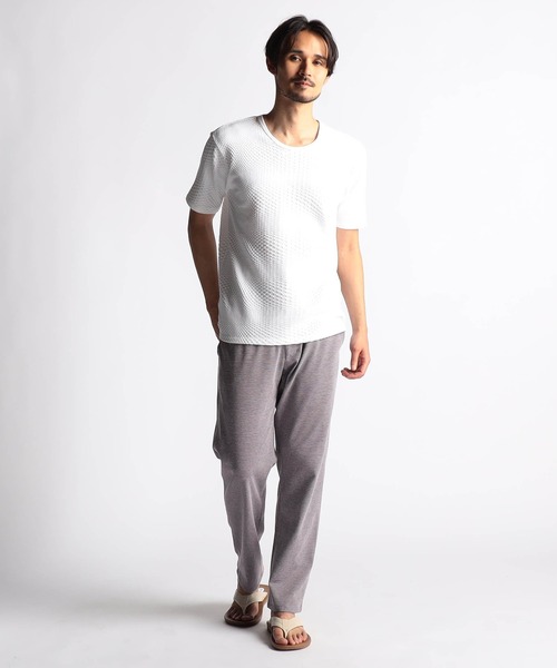 NICOLE CLUB FOR MEN(ニコルクラブフォーメン)の「ジオメトリックジャカード半袖プルオーバー(Tシャツ/カットソー・メンズ・オフホワイト/ホワイト系1/ホワイト系2/ブラック・MEDIUM/LARGE/X-LARGE)」の5枚目の写真
