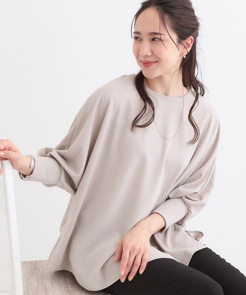 SHOO・LA・RUE(シューラルー)の「【洗える/S-LL】体型カバーにも ゆるりと着られる ドルマントップス(Tシャツ/カットソー・レディース・ホワイト/グレー/チャコールグレー/ライトブルー・01/02/03/04)」の3枚目の写真