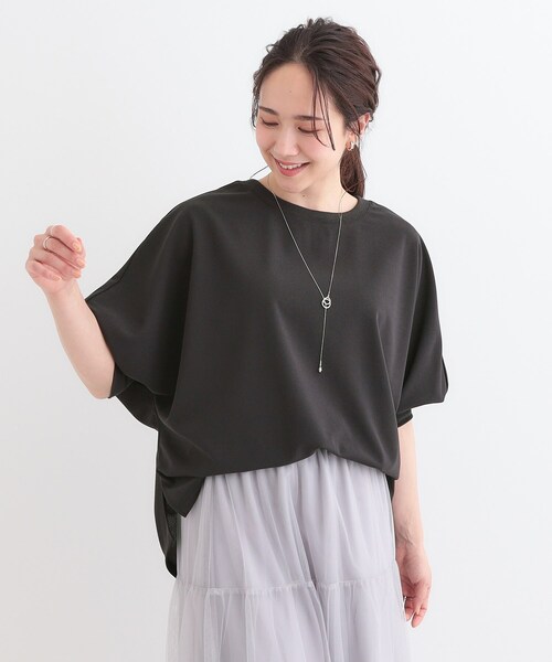 SHOO・LA・RUE(シューラルー)の「【洗える/S-LL】体型カバーにも ゆるりと着られる ドルマントップス(Tシャツ/カットソー・レディース・ホワイト/グレー/チャコールグレー/ライトブルー・01/02/03/04)」の9枚目の写真