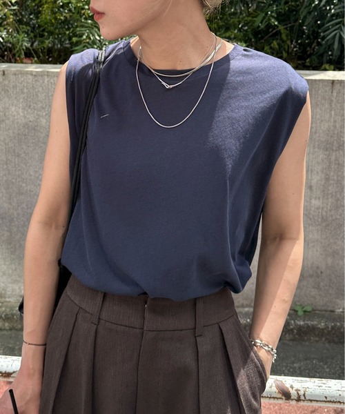 feepur(フェピュール)の「スラブ調ショルダータックタンクトップ(タンクトップ・レディース・ブラック/オフホワイト/オートミール/ネイビー/レッド・MEDIUM)」の4枚目の写真