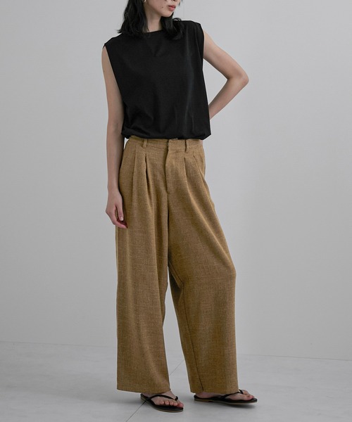 feepur(フェピュール)の「スラブ調ショルダータックタンクトップ(タンクトップ・レディース・ブラック/オフホワイト/オートミール/ネイビー/レッド・MEDIUM)」の11枚目の写真