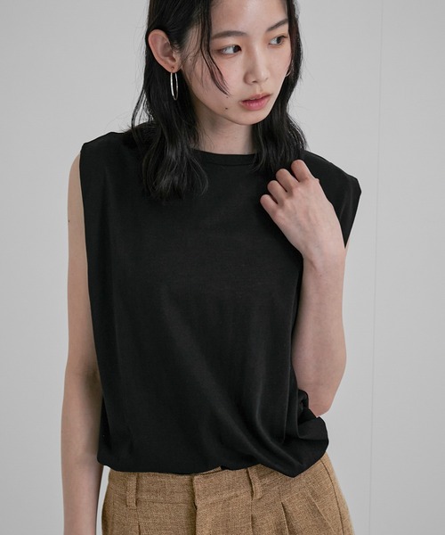 feepur(フェピュール)の「スラブ調ショルダータックタンクトップ(タンクトップ・レディース・ブラック/オフホワイト/オートミール/ネイビー/レッド・MEDIUM)」の15枚目の写真