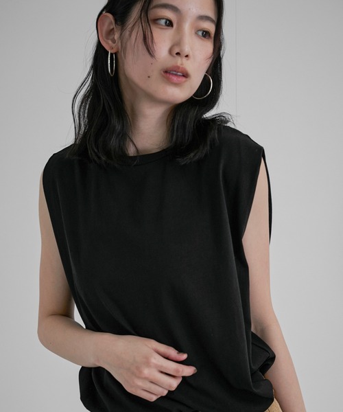 feepur(フェピュール)の「スラブ調ショルダータックタンクトップ(タンクトップ・レディース・ブラック/オフホワイト/オートミール/ネイビー/レッド・MEDIUM)」の16枚目の写真