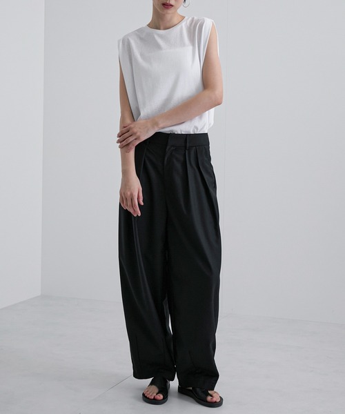 feepur(フェピュール)の「スラブ調ショルダータックタンクトップ(タンクトップ・レディース・ブラック/オフホワイト/オートミール/ネイビー/レッド・MEDIUM)」の6枚目の写真