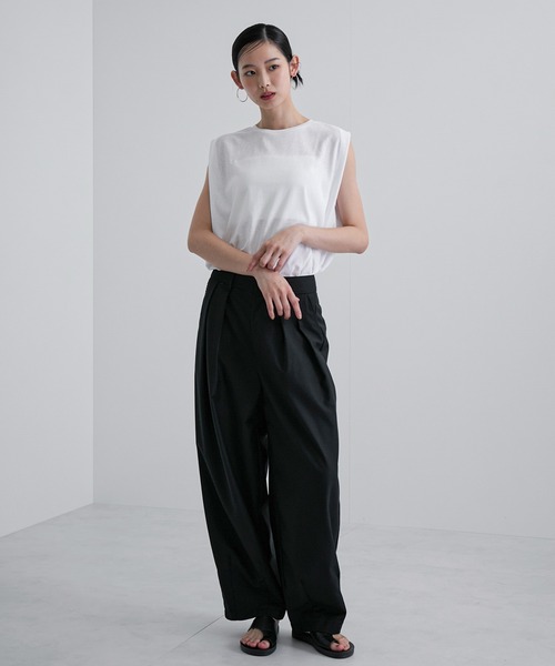 feepur(フェピュール)の「スラブ調ショルダータックタンクトップ(タンクトップ・レディース・ブラック/オフホワイト/オートミール/ネイビー/レッド・MEDIUM)」の7枚目の写真