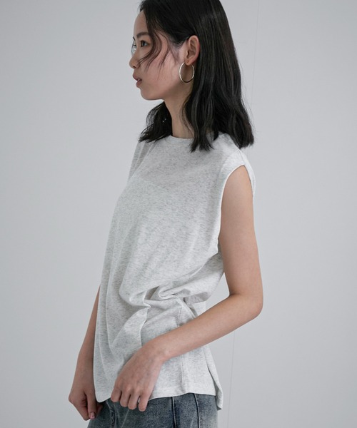 feepur(フェピュール)の「スラブ調ショルダータックタンクトップ(タンクトップ・レディース・ブラック/オフホワイト/オートミール/ネイビー/レッド・MEDIUM)」の21枚目の写真