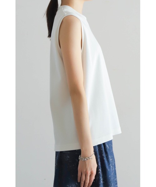 Blanc Bleu Minuit（ブランブルーミニュイ）の「コットンフライス　肩釦タンクトップ（Tシャツ/カットソー・レディース・ホワイト/ブラック・FREE）」の16枚目の写真