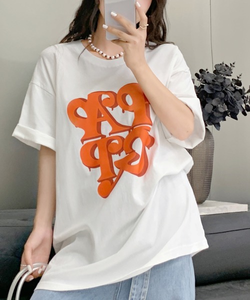 SHEENA(シーナ)の「BIGロゴプリントオーバーサイズTシャツ(Tシャツ/カットソー・レディース・ホワイト/ブラック・M)」の4枚目の写真