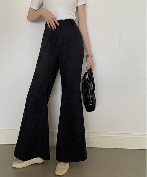 フェイクスエードフレアパンツ（スラックス）｜DIAVEL（ディアベル）の