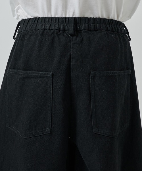 STUDIOUS（ステュディオス）の「【STUDIOUS】BALLOON WIDE DEINM PANTS（デニムパンツ・メンズ・インディゴブルー/ブラック・1/2）」の11枚目の写真