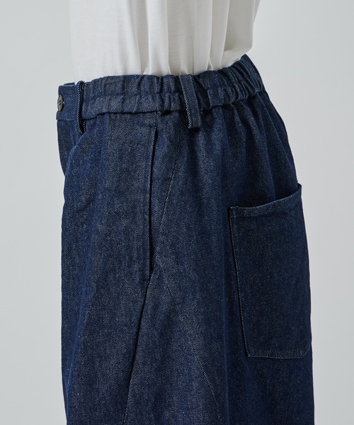 STUDIOUS（ステュディオス）の「【STUDIOUS】BALLOON WIDE DEINM PANTS（デニムパンツ・メンズ・インディゴブルー/ブラック・1/2）」の6枚目の写真