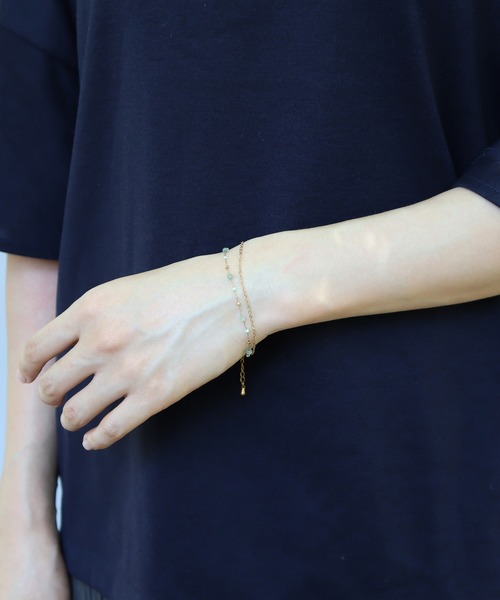 ieLS（イエルズ）の「金属アレルギー対応「ieLS」ステンレス　天然石2連ブレスレット（ブレスレット・レディース・グリーン/ブルー/ブラック・ONE SIZE）」の3枚目の写真