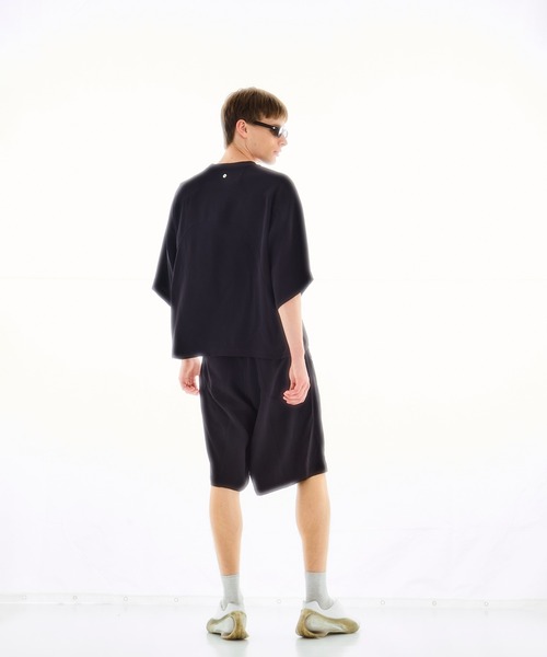 CONZ(コンズ)の「PANEL OVER CREW NECK TEE(Tシャツ/カットソー・メンズ・ブラック/ダークグレー・1/2/3)」の6枚目の写真