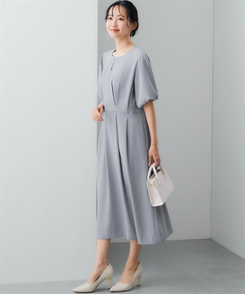 7days Life Styling(セブンデイズライフスタイリング)の「美極とろみ素材メタルパーツボリューム袖タックワンピース(しわになりにくい・洗濯機OK)(ワンピース・レディース・チャコール/グレー・S/M/L/LL)」の2枚目の写真
