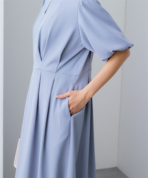 7days Life Styling(セブンデイズライフスタイリング)の「美極とろみ素材メタルパーツボリューム袖タックワンピース(しわになりにくい・洗濯機OK)(ワンピース・レディース・チャコール/グレー・S/M/L/LL)」の12枚目の写真