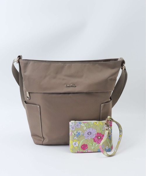 BACKYARD FAMILY(バックヤードファミリー)の「LAURA ASHLEY ローラアシュレイ 縦型ショルダーバッグ(ショルダーバッグ・レディース・ネイビー/ブラック・FREE)」の9枚目の写真