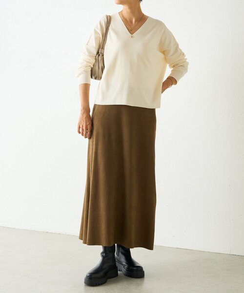 BEARDSLEY（ビアズリー）の「シンプルVニット（ニット/セーター・レディース・ブラック/アイボリー・FREE）」の20枚目の写真