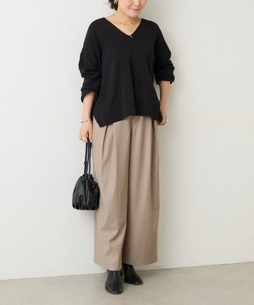 BEARDSLEY（ビアズリー）の「シンプルVニット（ニット/セーター・レディース・ブラック/アイボリー・FREE）」の5枚目の写真