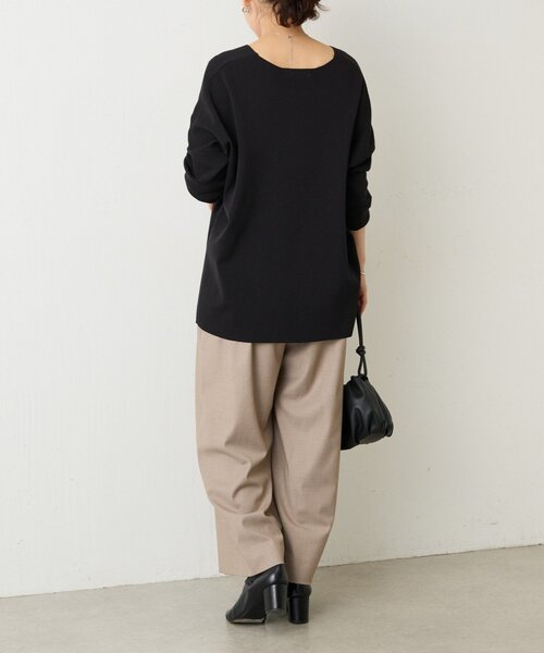 BEARDSLEY（ビアズリー）の「シンプルVニット（ニット/セーター・レディース・ブラック/アイボリー・FREE）」の6枚目の写真