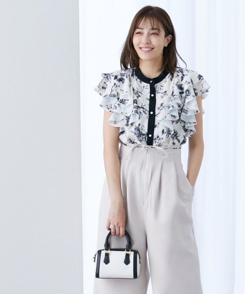 slattgir（スラットジール）の「高身長　花柄フリルブラウス（トールサイズ）（シャツ/ブラウス・レディース・ネイビー系/ホワイト系・TL/TLL/T3L/T4L/T5L/TM）」の3枚目の写真