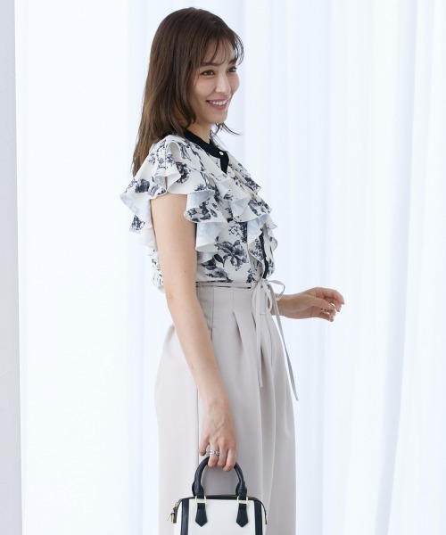 slattgir（スラットジール）の「高身長　花柄フリルブラウス（トールサイズ）（シャツ/ブラウス・レディース・ネイビー系/ホワイト系・TL/TLL/T3L/T4L/T5L/TM）」の5枚目の写真